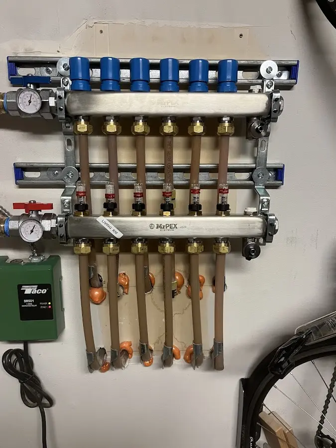 Plumber performing Leak Detection at a residential property in La Plata